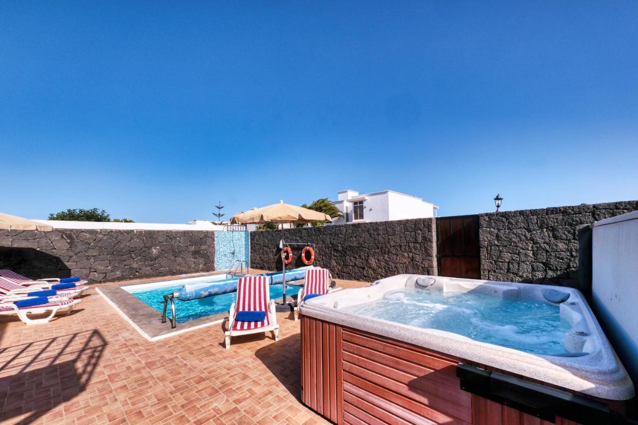 Villa Aurelia-Pool, Jacuzzi And Solarium 普拉亚布兰卡 外观 照片