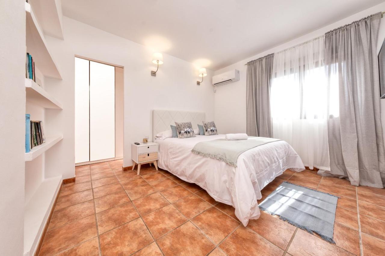 Villa Aurelia-Pool, Jacuzzi And Solarium 普拉亚布兰卡 外观 照片